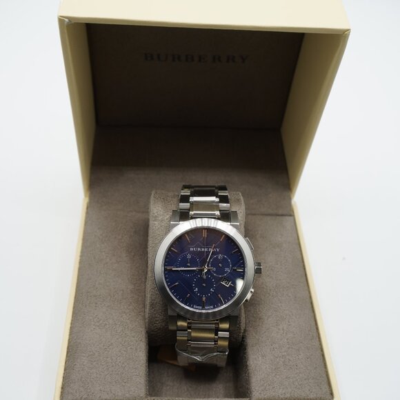 Burberry  Chronograph Bu9363 Blue dial Stainless Steel Watch - Picture 2 of 4